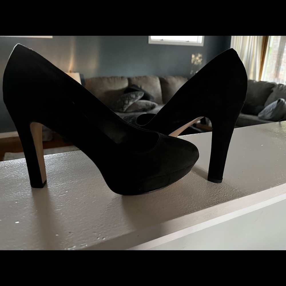Madden NYC suede pumps sz 9